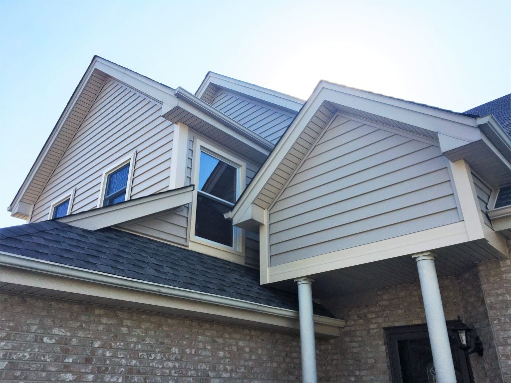 siding project completed by Renovax