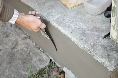 concrete steps repair contractors during work
